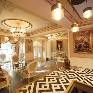 Leyenda Otel
